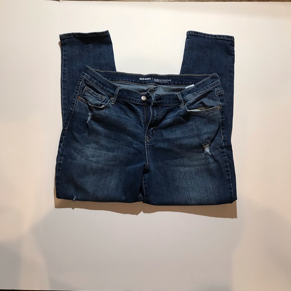 Old navy curvy jeans size 14.
